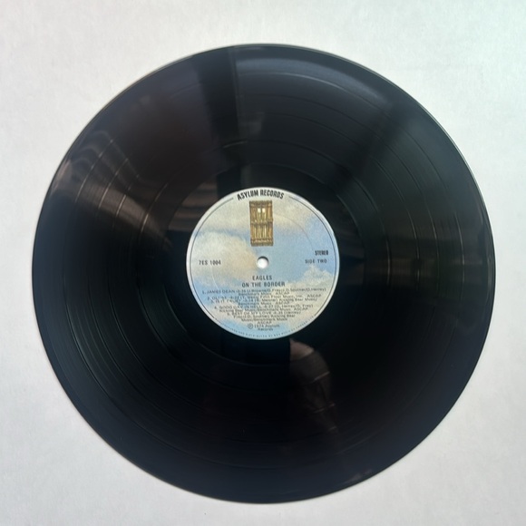 Eagles - on the boarder - vintage vinyl record - condition is VG - Picture 3 of 4